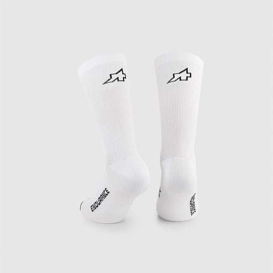 Side profile of Approved Cycling Summer Bike Socks Assos Endurance S11 in white, showcasing seamless construction and strate…