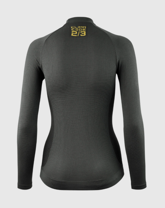 ASSOS Women's Spring/Fall LS Skin Layer P1 base layer, close-up of carbon-infused fabric for moisture management.