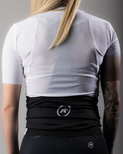 APPROVED CYCLING SUMMER CYCLING JERSEY Approved Core 2 - detail of ergonomic collar, seamless construction for comfort